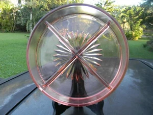 Vertiefung rosa Glas Art Deco RUND Tablett 8" DURCHMESSER VIER ABSCHNITTE SCHWER - Bild 1 von 6