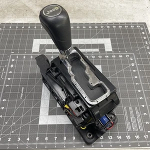2011 2013 JEEP GRAND CHEROKEE AUTOMATIC TRANSMISSION GEAR SHIFTER ASSEMBLY OEM - Picture 1 of 9