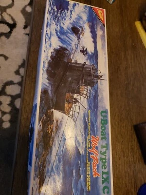 NICHIMO SUBMARINO TIPO IXC WOLF PACK BARCO ESCALA 1/200 SERIE NO. 10 HECHOS EN JAPÓN  Foto 1 de 3