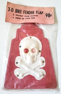 VIntage Bicycle Red Rubber Mud Fender Flap SKULL - Foto 1 di 4