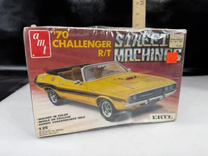 AMT ERTL '70 1982 Challenger R/T Street Machines kit modelo 1/25 6537, nuevo sellado - Imagen 1 de 9