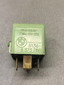 BMW 5 series relay  - Picture 1 of 3