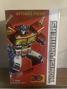 Transformers Platinum Edition Optimus Prime Year of the Horse Figure 2014 Hasbro - Picture 1 of 4