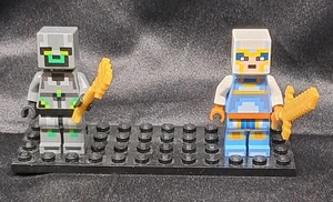 Lego Minecraft Skull Arena 21145 Jugador 1 y Jugador 2 Minifiguras - Imagen 1 de 6
