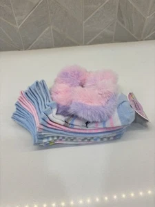 6 Pairs Of Girls Cozy No Show Socks Size 10.5-4 NWT With Scrunchie - Picture 1 of 8