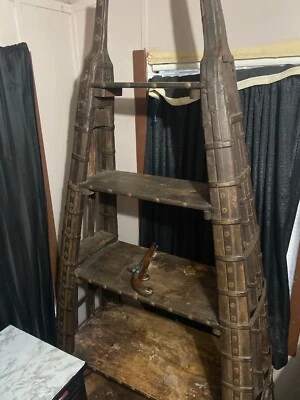 古董牛车书柜 — 第 1/3 张图片