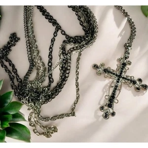 2 Stück Vintage 80er Madonna Halsketten lang mehrstrangig Kreuz Tracht schwarz silber - Bild 1 von 13