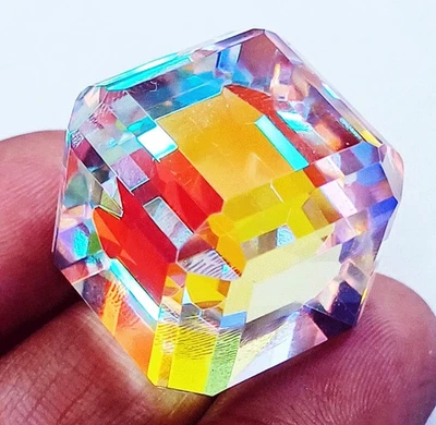 Certified 106.00 Ct Loose Gemstone Mystic Quartz In Rainbow Color Cube Shape - Image 1 of 4