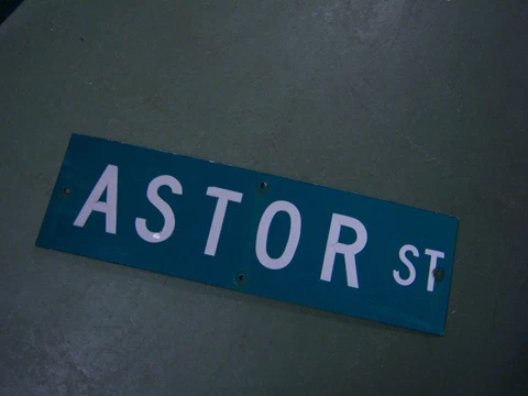 Vintage ORIGINAL ASTOR ST STREET SIGN WHITE LETTERING ON GREEN 30" X 9" Cover