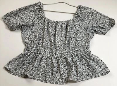 Blusa Nine West Top Mujer XXL Gris Blanco Floral Manga Corta Fuera del Hombro Foto 1 de 4
