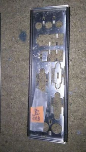 Panneau shield i/o MSI MS-7258 VER 2.1 plaque arriere - Photo 1/1