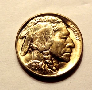 1938 D BUFFALO NICKEL, GEM BU, TAKEN FROM AN ORIGINAL ROLL - Picture 1 of 2