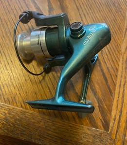 Shakespeare Intrepid 3630 Spinning Reel - Picture 1 of 4