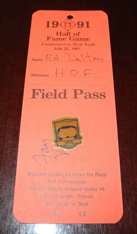 1991 Baseball Hall of Fame Game Giants vs Twins Field Press Pass Full Ticket Cover