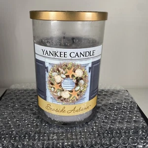 Yankee Candle: SEASIDE AUTUMN ๐ Discontinued Retired, 22 Ounce Jar 75% - Foto 1 di 9