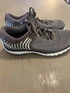 brooks running shoes ladies 9m Very Good Condition Gray - Picture 1 of 7