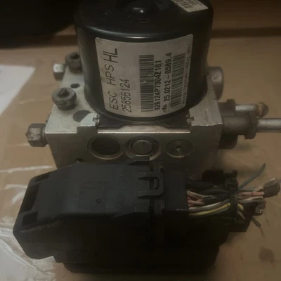 Suzuki Vitara XL-7 2007 2009 antibloqueo freno actuador bomba abs 25856124 Foto 1 de 4