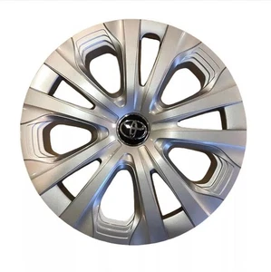 Toyota Prius 2019- Onward Wheel Hub Cover Trim Silver Cap Brand New 4260247251 - Picture 1 of 6