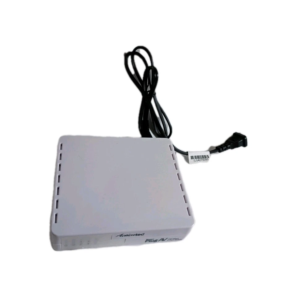 ActionTec MegaPlug AV 200Mbps 4-Port Ethernet Switch HPE400AVP - Image 1 of 4