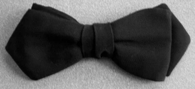 VINTAGE FORMAL POLYESTER BLACK MENS BOW TIE - CLIP ON - RUST RESISTANT  - Image 1 of 2