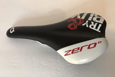 Sillín de bicicleta de montaña Prologo Zero Degrees 134 CICLOCROSS plano acolchado usado en excelente estado Foto 1 de 4