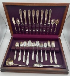 International Silver WM. Rogers Memory (Hiawatha) Flatwear - 63 PCs. -CA 1937 - Picture 1 of 5
