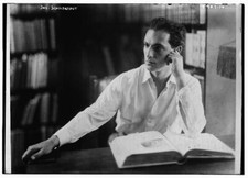 Joseph Schildkraut,stage,film actor,reading materials,books,Bain News Service