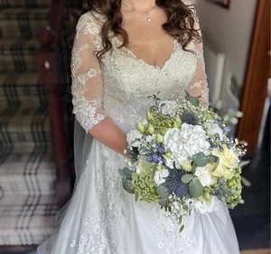 House Of Nicholas Ivory Wedding Dress Size 18 - Picture 1 of 16