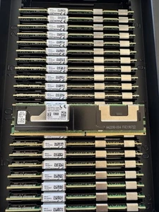 Intel Optane 128GB DDR4 PC4-2666 288p DCPMM pamięć trwała Ram NMA1XXD128GPS - Zdjęcie 1 z 4