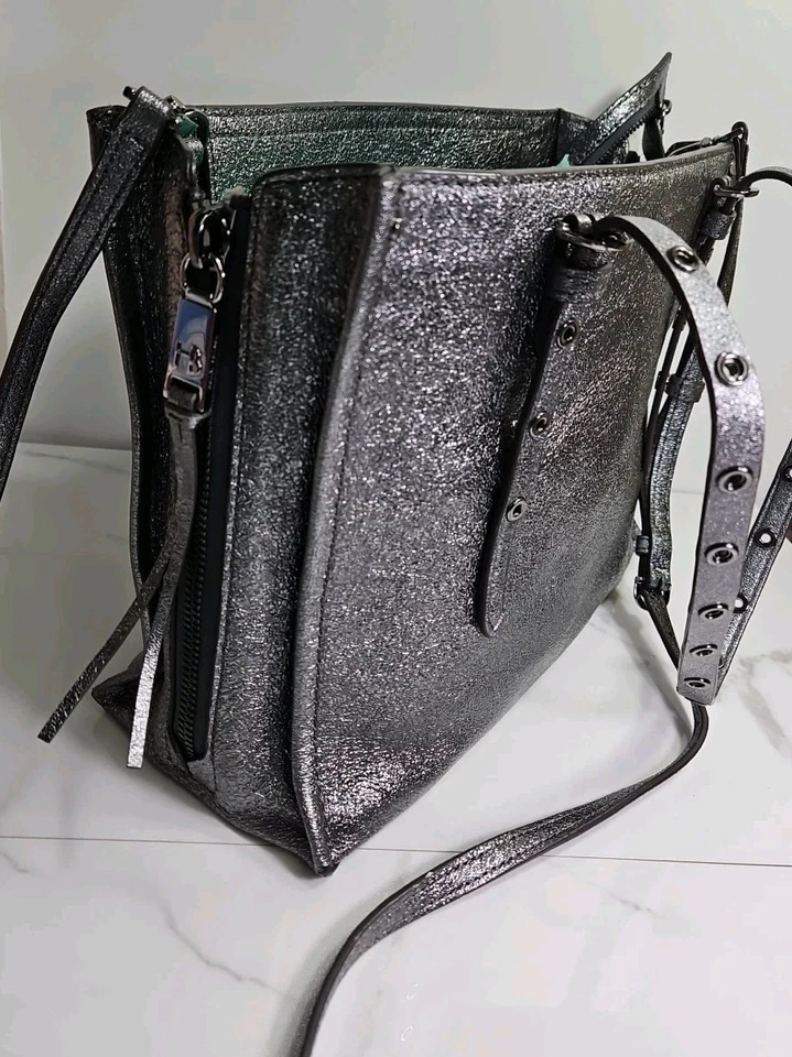 Bolso de Mano Henri Bendel Metálico Plateado Bolso de Hombro/Cartera Bandolera 12x9.5x4.5 Foto 1 de 4