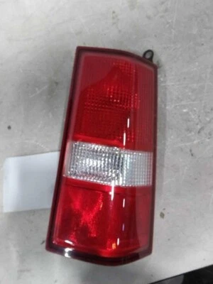 Luz trasera para pasajero derecho Chevrolet Express 2500 2003-2019 Foto 1 de 2