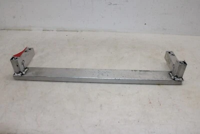 Barra de submarco inferior delantera Infiniti Q60 2017-2022 AWD OEM JU30 Foto 1 de 4