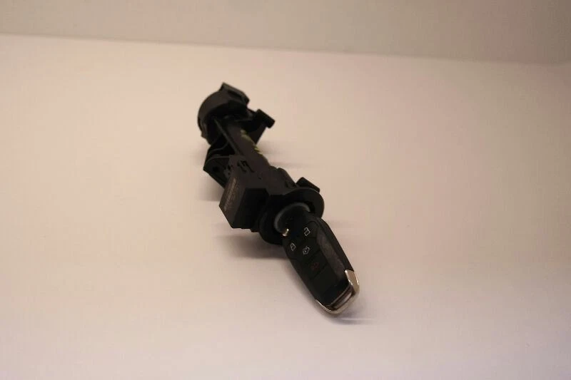 Interruptor de encendido convencional 12-18 FORD FOCUS CON LLAVE OEM  Foto 1 de 4