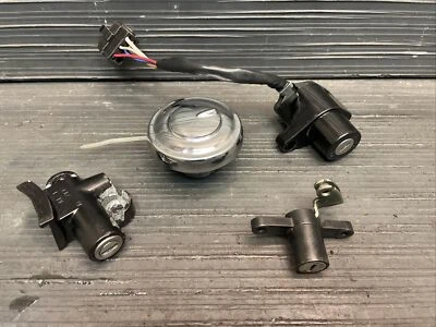 2021 Kawasaki Vulcan 900D Lockset, ignição, tampa de gás e chave OEM #122923 - Imagem 1 de 4