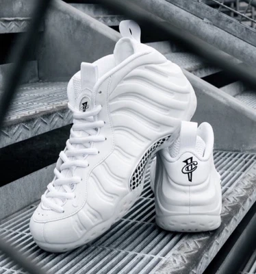 Nike Air Foamposite One Triple White HJ5195-100 Men's Size New - Image 1 of 4