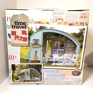 Puppenhaus Miniatur Zum Selbermachen Kit, Zeitreise Wohnwagen Mobilheim mit Möbeln, A-016 - Bild 1 von 23