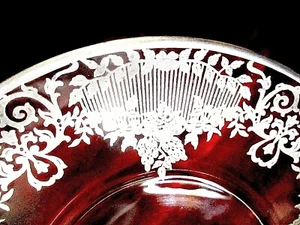 FINE VINTAGE EDWARDIAN SILVER OVERLAiID GLASS PLATE - UNITED STATES - Picture 1 of 5