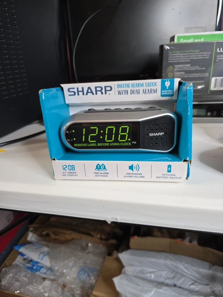 Relógio despertador digital SHARP, elétrico com bateria de backup, alarme duplo, LED verde, NOVO - Imagem 1 de 4