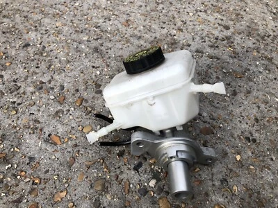 BMW 1 3 4 M4 Series M 135i 2016 F20 F21 F30 F31 Brake Master Cylinder 702619 - Image 1 of 4