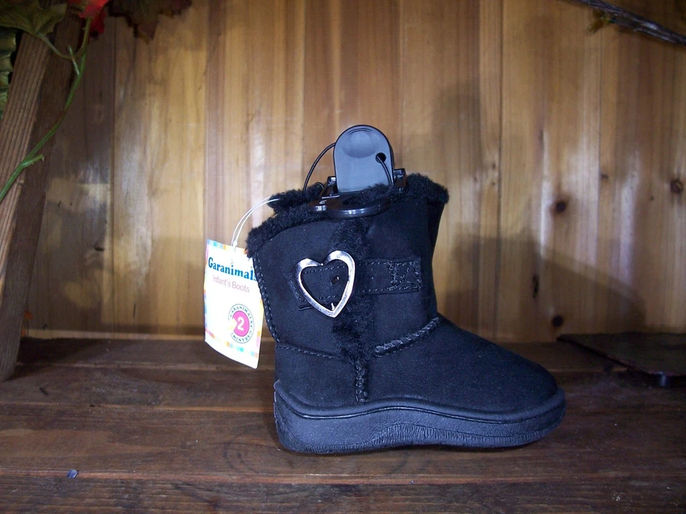 GARANIMALS TODDLER GIRLS CASUAL SHOES SIZE 2 COLOR BLACK HEART DESIGN BUCKLE NEW - Image 1 of 1