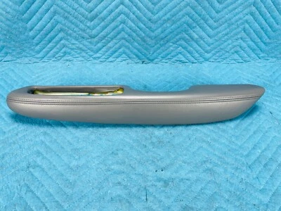 Lexus LS400 Rear Door Armrest Passenger Side Gray:LF15 1995-2000 OEM - Image 1 of 4