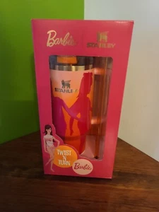 Stanley x Barbie Limited Edition Twist and Turn 40 Oz Quencher H2O Tumbler - Bild 1 von 8