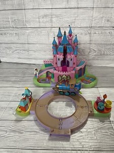 Disney World Polly Pocket Magic Kingdom Castle Playset magical minitures