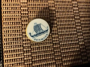 VINTAGE BING & GRONDAHL Porcelain PIN COPENHAGEN DENMARK - Picture 1 of 3