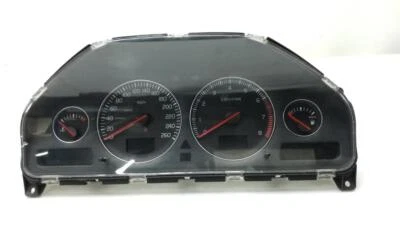 Volvo XC90 2002-2006 Speedometer Tachometer Instrument Cluster 30682273 8602887 8691648 - Image 1 of 4