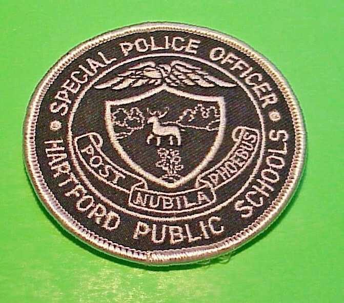 PARCHE ESPECIAL POLICIAL DE 3" ESCUELAS PÚBLICAS HARTFORD CONNECTICUT (BORDE PLATEADO) Foto 1 de 1