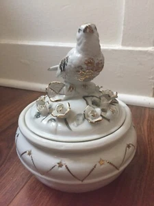 Vintage Ceramic Candy Dish White Gold Flowers Bird Lid Retro Household Decor - Picture 1 of 6