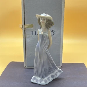 Figura LLADRO 5644 SUSAN 8" - Como Nueva, Sin astillas ni abolladuras - Imagen 1 de 12