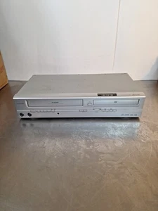 Funai SV2000 Modello WV805 VCR DVD 4 Testine Hi Fi Stereo Registrazione Lettore Combo 2005 - Foto 1 di 5
