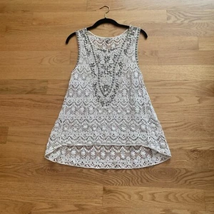 Ecote by Urban Outfitters Häkelspitze Tanktop elfenbein Baumwolle silber Nieten Gr. M - Bild 1 von 13